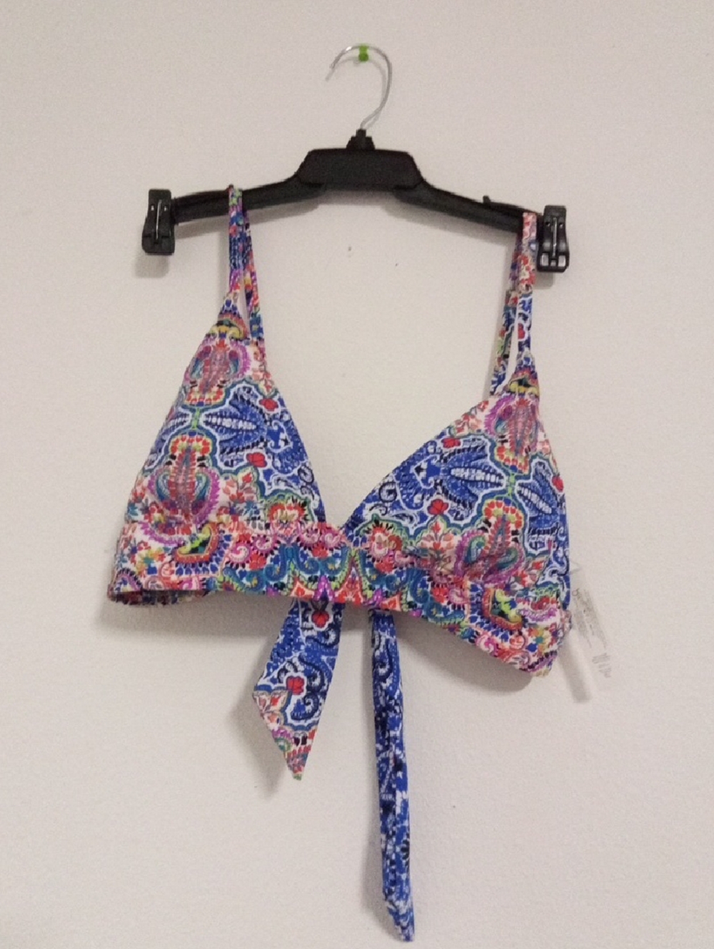 NWOT RAISINS  Multi-Color Printed  top. Size L